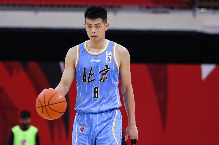 方硕：续约首钢永远是首选，双方需要沟通力争最佳结果