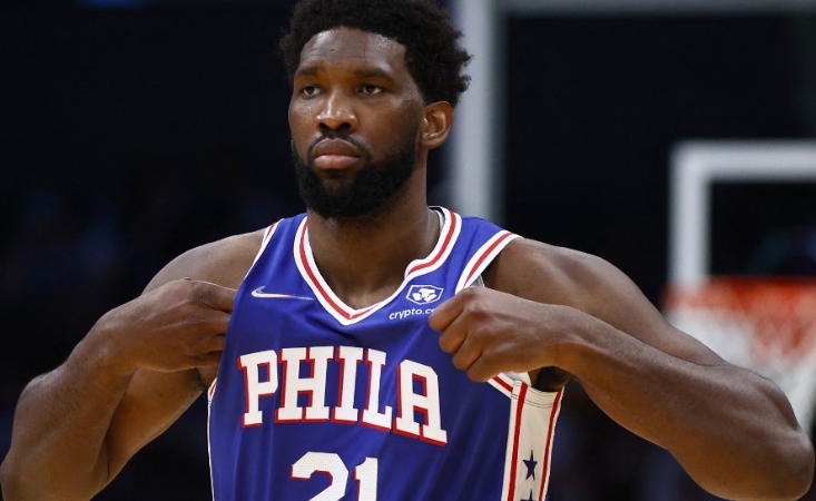 恩比德在NBA的成就和特点有哪些？